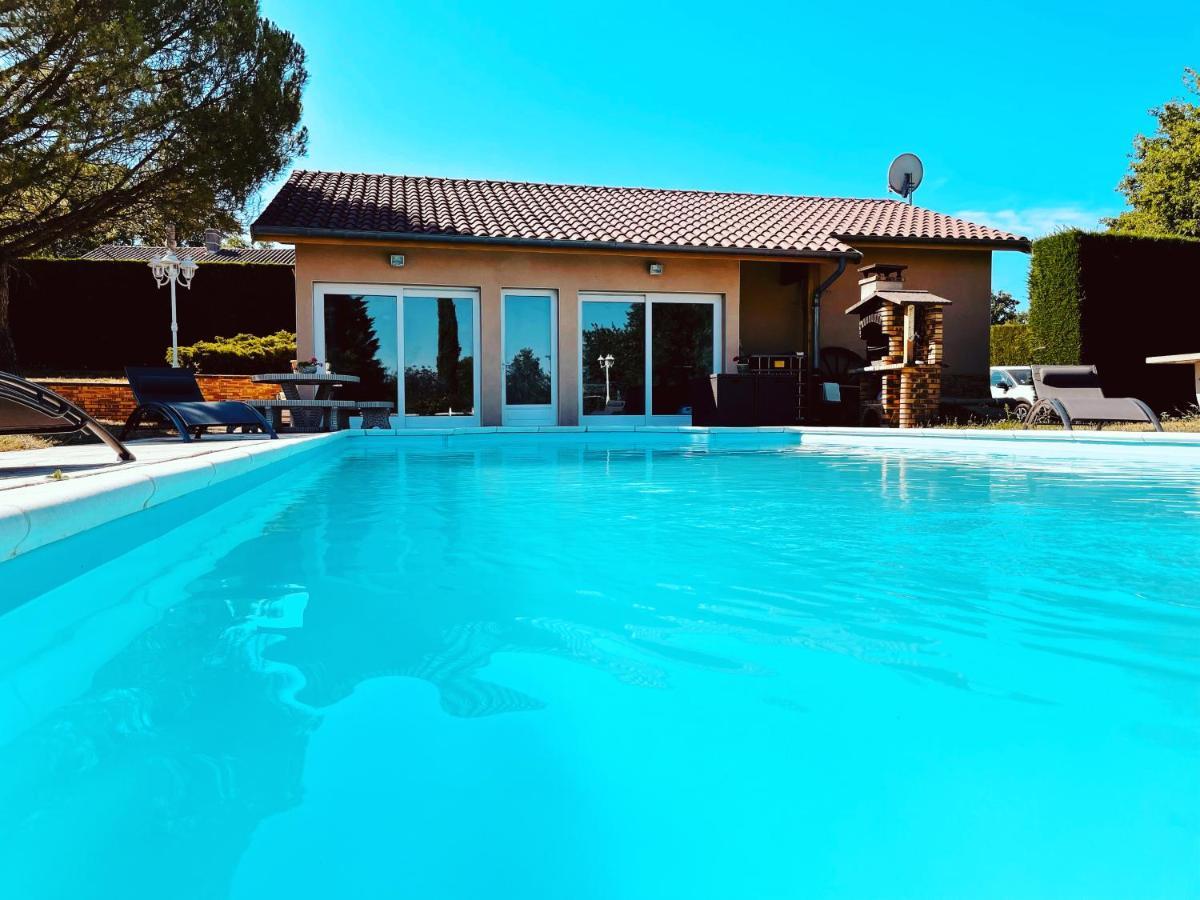 La Villa Perroquet Poncins Eksteriør billede